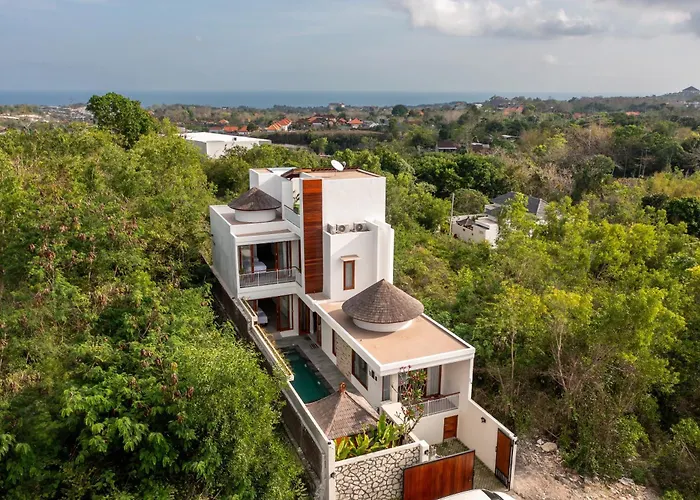Carina Bali - Satu - 4br Pool Near Melasti Beach, Rooftop Bar & Free Airport Transport * Uluwatu