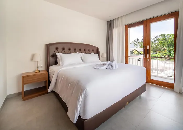 Carina Bali - Satu - 4br Pool Near Melasti Beach, Rooftop Bar & Free Airport Transport Villa Uluwatu