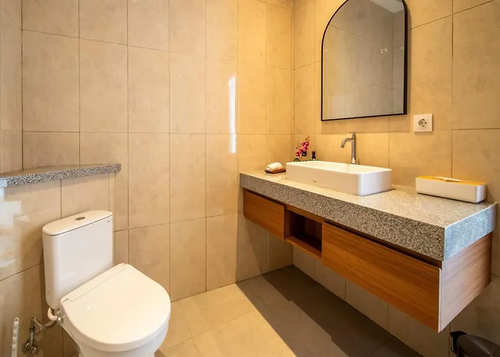 Carina Bali - Satu - 4br Pool Near Melasti Beach, Rooftop Bar & Free Airport Transport Uluwatu
