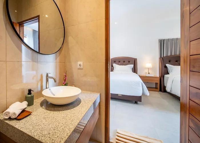 Carina Bali - Satu - 4br Pool Near Melasti Beach, Rooftop Bar & Free Airport Transport Villa