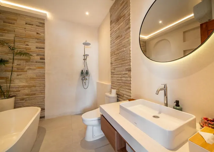 Villa Carina Bali - Satu - 4br Pool Near Melasti Beach, Rooftop Bar & Free Airport Transport Uluwatu