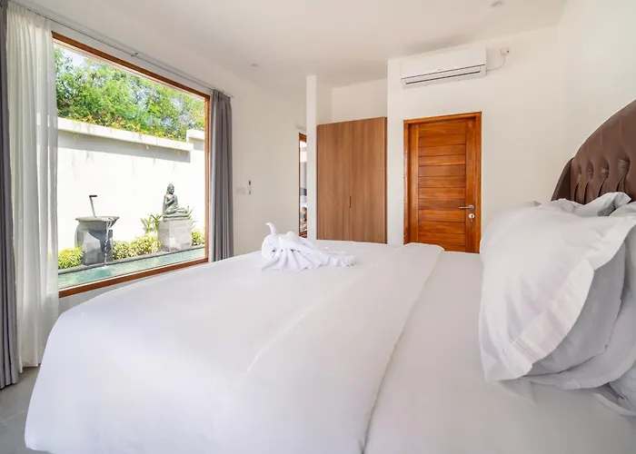 别墅 Carina Bali - Satu - 4br Pool Near Melasti Beach, Rooftop Bar & Free Airport Transport *