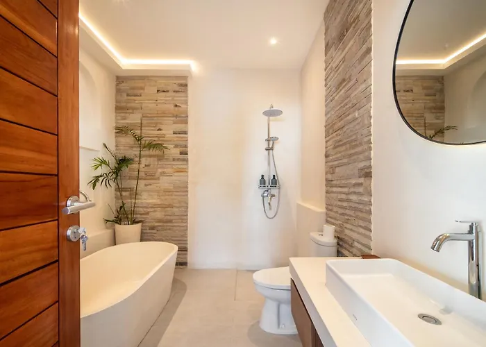 Villa Carina Bali - Satu - 4br Pool Near Melasti Beach, Rooftop Bar & Free Airport Transport