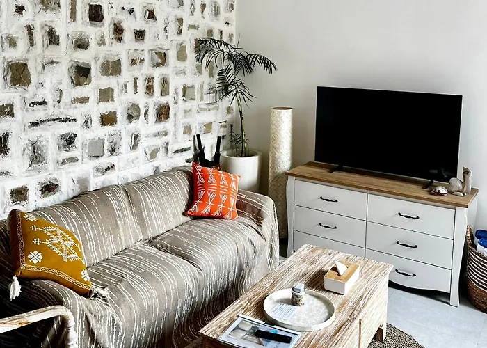 Carina Bali - Satu - 4br Pool Near Melasti Beach, Rooftop Bar & Free Airport Transport Uluwatu