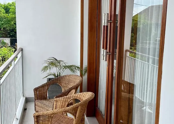 Carina Bali - Satu - 4br Pool Near Melasti Beach, Rooftop Bar & Free Airport Transport Villa