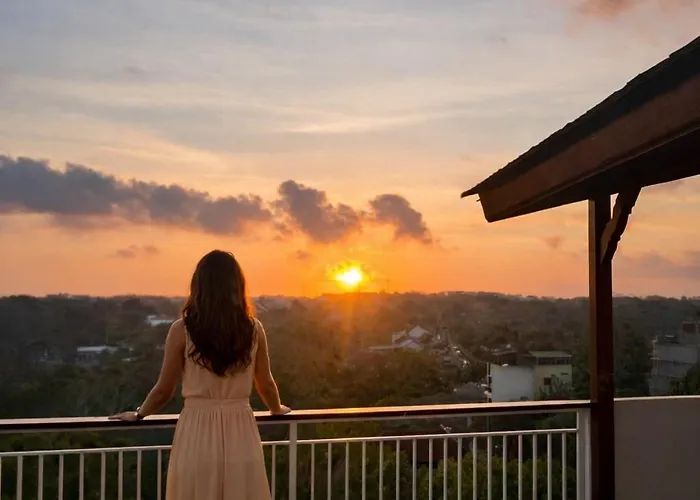 Carina Bali - Satu - 4br Pool Near Melasti Beach, Rooftop Bar & Free Airport Transport Villa *