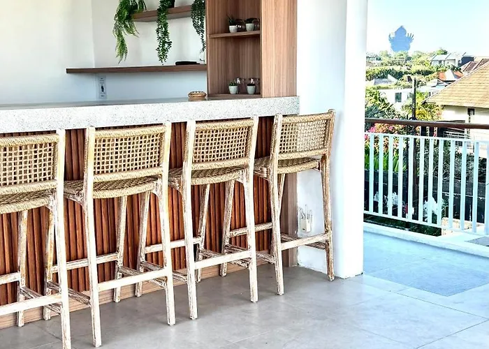 Villa Carina Bali - Satu - Melasti 5 Mins, 4Br & Ensuites, Pool, Rooftop Bar & Sunsets ヴィラ *